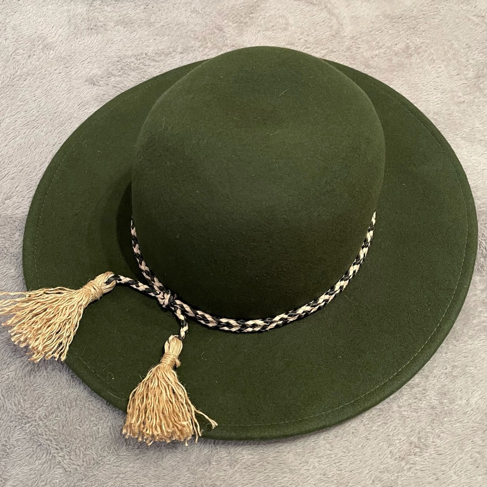 Brixton Wide Brim Hat with Tassles Size XS